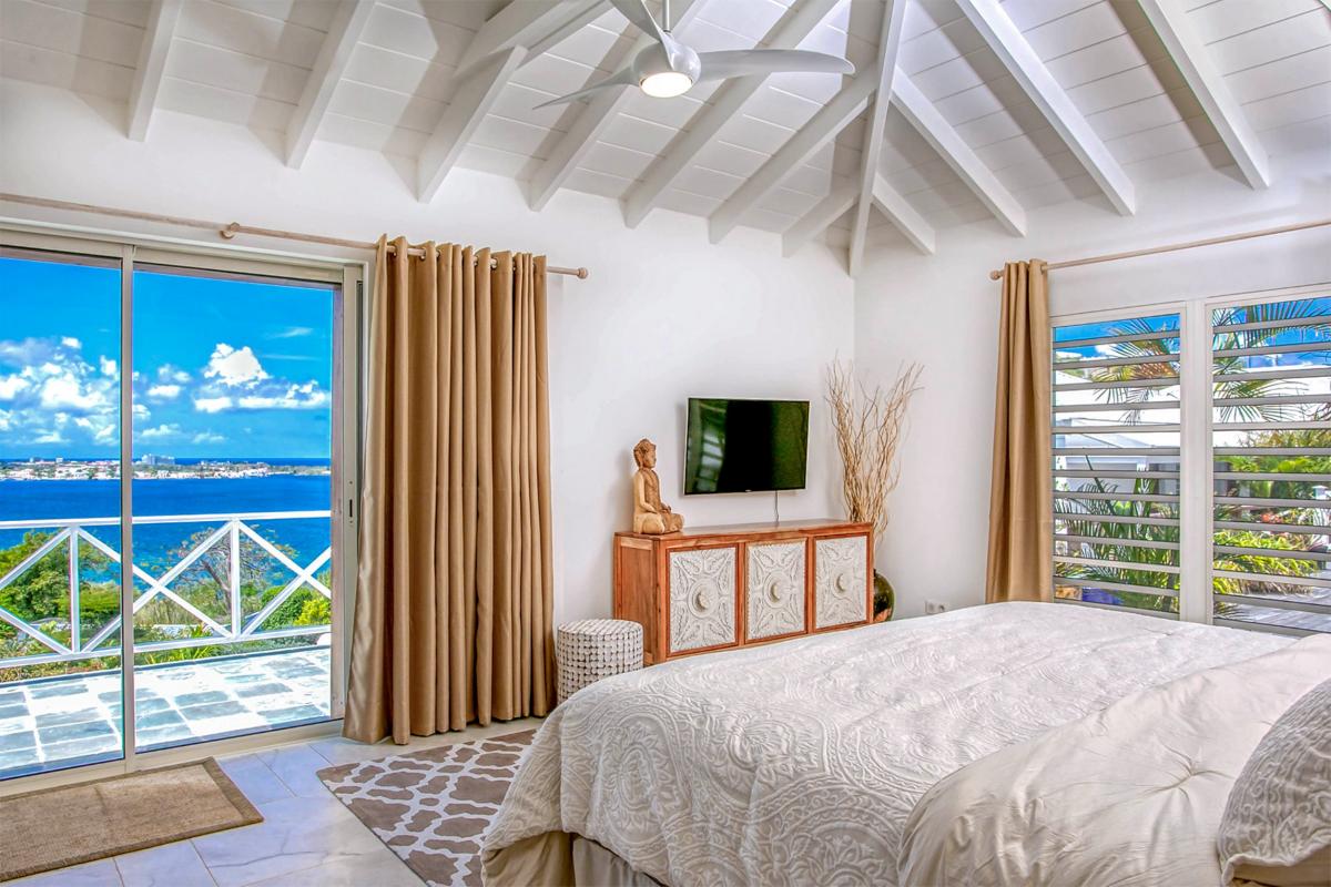 Luxury Villa Rental St Martin - Bedroom 1